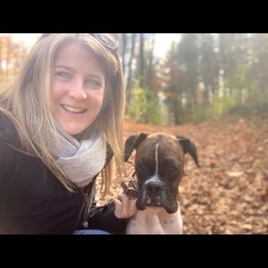 Meet your Posher, Crystal